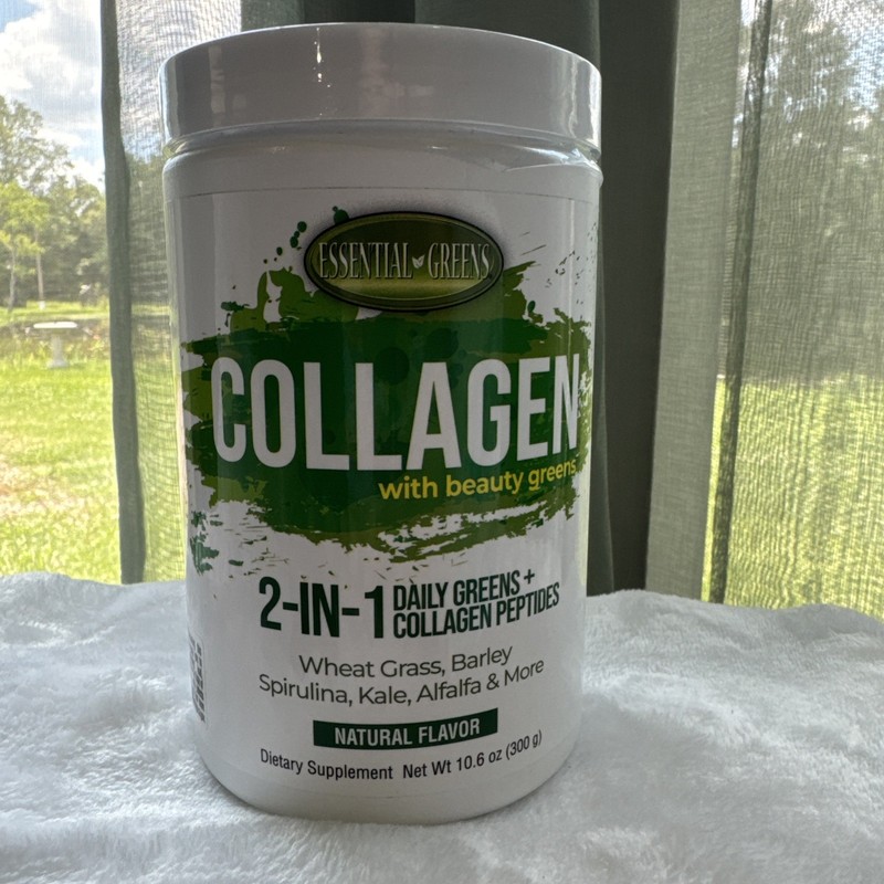 Collagen with beauty greens 2-in-1 Daily Greens + Collagen Peptides and More