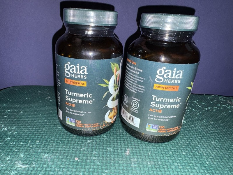 Gaia Herbs Turmeric Supreme Ache X2 – 240 Liquid Phyto Caps – Expires 08/2027