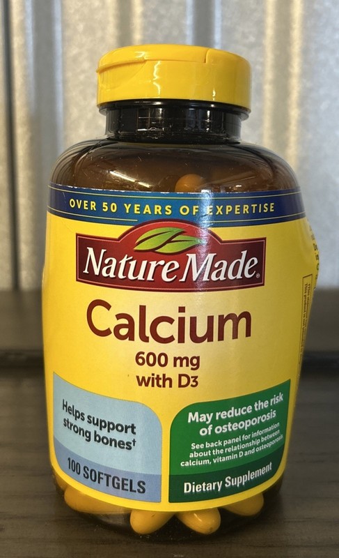 Nature Made Calcium 600 Mg Vitamin D3 100 Softgels Exp 11/2026 Damaged Bottle