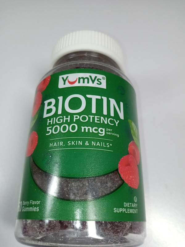 YumVs Biotin 5000 mcg Berry Flavored 60 Gummies Hair Skin Nails
